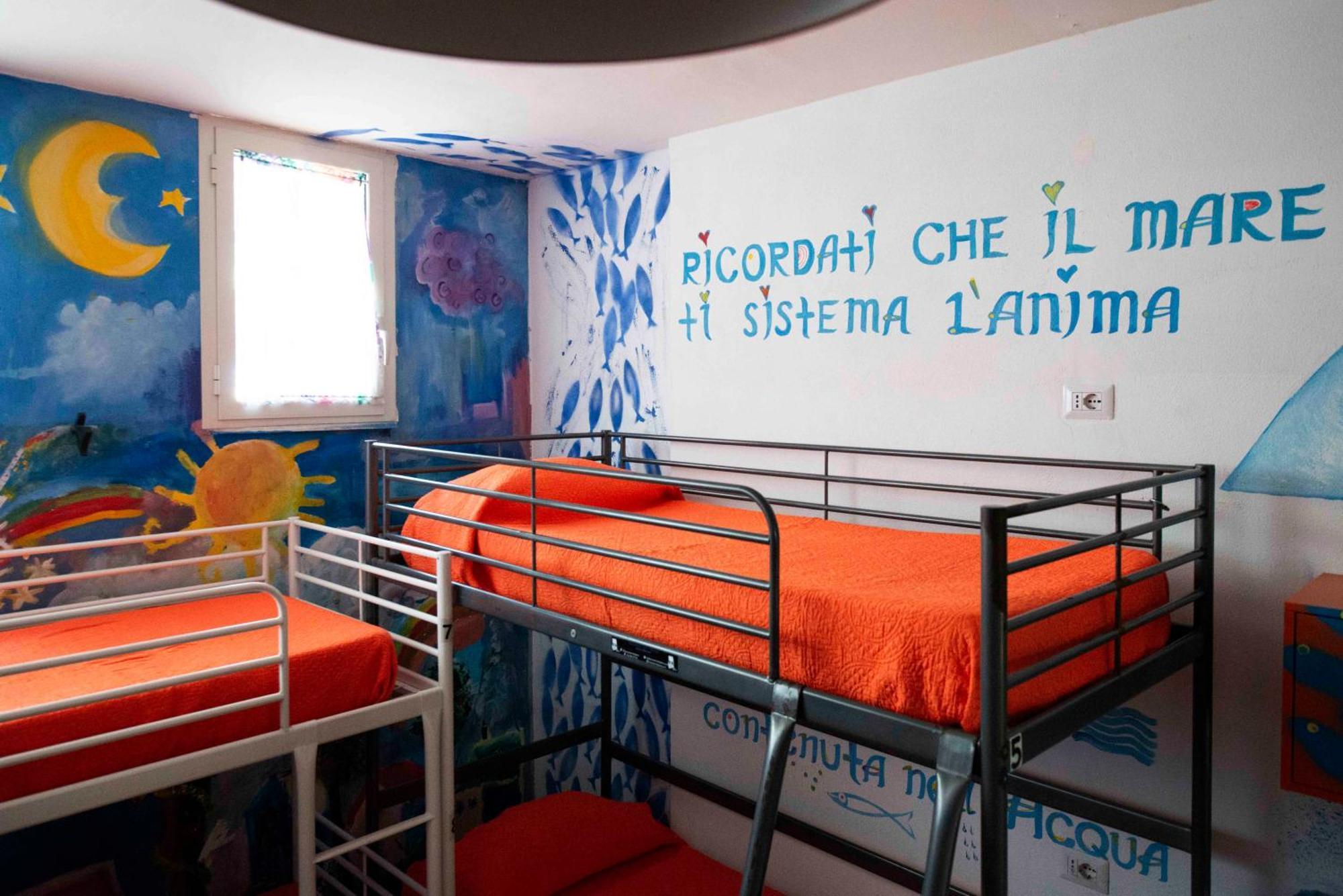 Eco Hostel Floreale Ерколано Екстер'єр фото